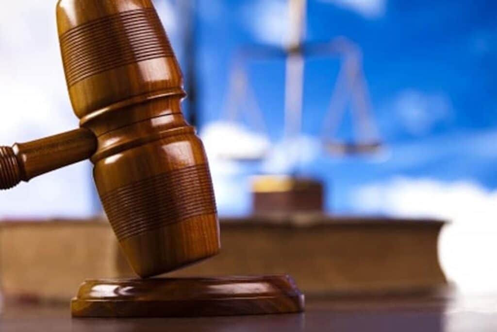 P3.67B unpaid loan: Land Bank asks court to seize firm’s 11 sea vessels. Gavel | Inquirer file photo