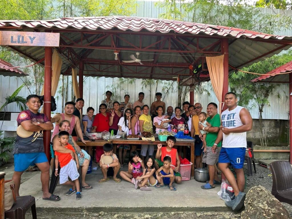 Nang Senyang with her children and grandchildren / Contributed photo